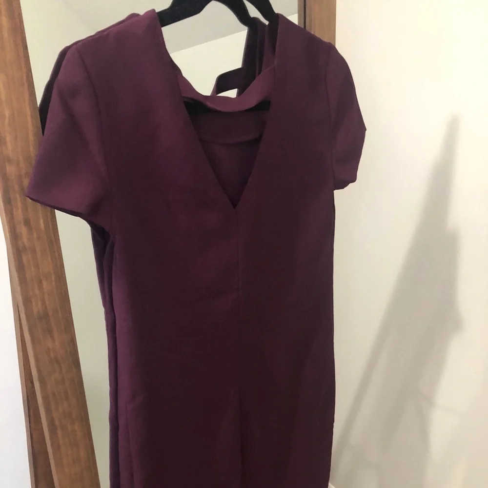 Dynamite Purple Shift Dress with back cut out XS - Picture 3 of 3